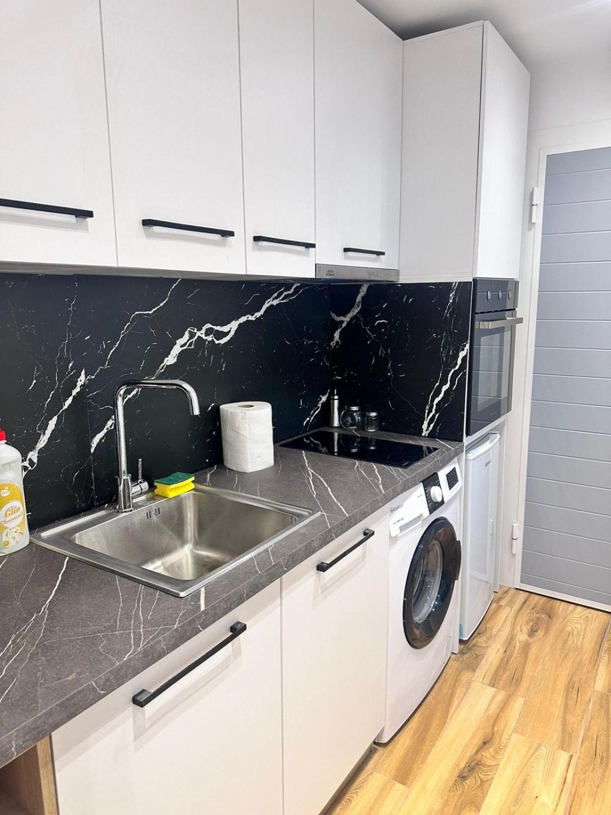 טיראנה Modern Central Apartments מראה חיצוני תמונה